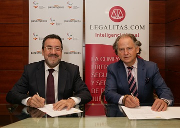 Miguel Carballeda firma con Legalitas