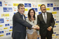 Miguel Cardenal, Inmaculada García y Miguel Carballeda